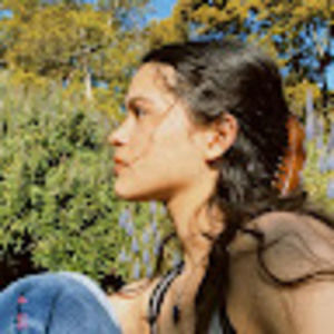 Meet your Posher, Iyánis